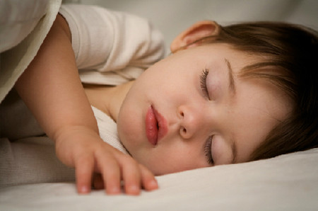 Giúp bé ngủ ngon và sâu hơn mỗi đêm